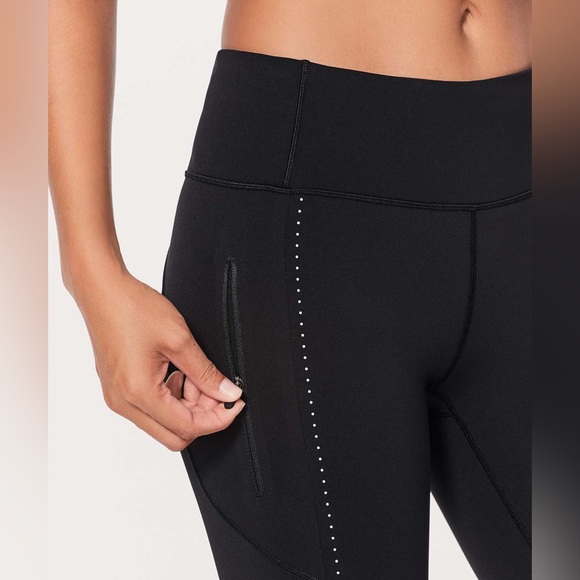 Lululemon Extra Mile Tight 28” - Picture 4 of 11